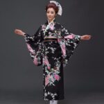 Kimono traditionnel noir Femme